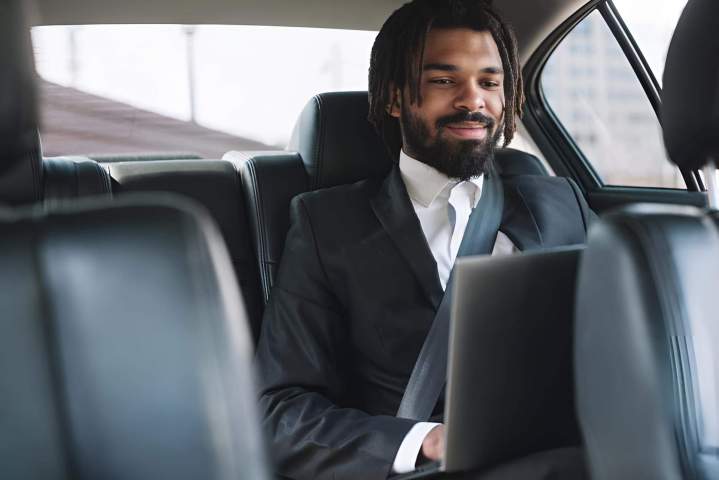 Transfert professionnel en taxi Les Abymes